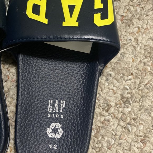 Gap Kids Logo Slide-On Sandals | Color: Blue | Size: 1-2 - Picture 2 of 3